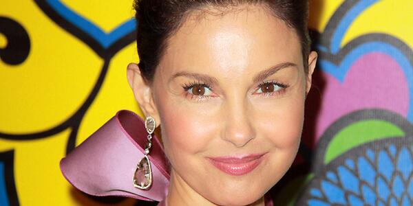 The lovely <a href="/AshleyJudd/">ashley judd</a> turns 46 today  #HappyBirthday