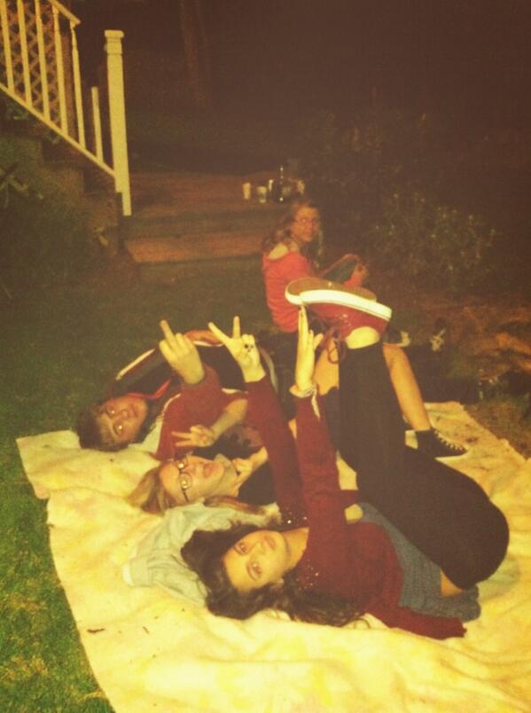 LilyClaire_'s tweet photo. Bonfires are fun http://t.co/uOTdBDQIrQ
