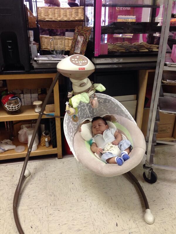 ARINCON26's tweet photo. Love the little nugget! #bakerybaby http://t.co/FjvYUDK6Vz