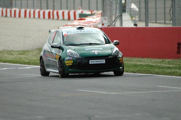 25 Mayo 2014 estaremos en Cheste. Test clio cup desde 900 € media jornada. Dia completo 1600 €