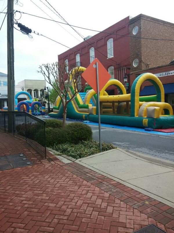 LifeCanton tweet picture