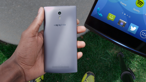 MKBHD's tweet photo. New video is live - Oppo Find 7a Review! http://t.co/bUVUWuX2Gz - RT! http://t.co/RFBukGW0iW