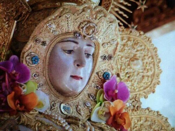 patricia_moralb's tweet photo. Feliz Pascua de Resurrección! Comienza la cuenta atrás...50 DÍAS para #pentecostes  @DiarioRociero http://t.co/KUXOQdIZD3
