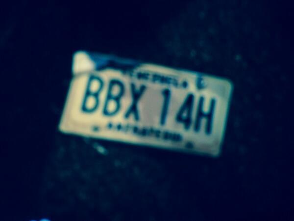 ReportamosVzla's tweet image. URGENTE Placa de camioneta que se dio a la fuga tras atropellar a una manifestante en el Cafetal #19A RT MASIVO