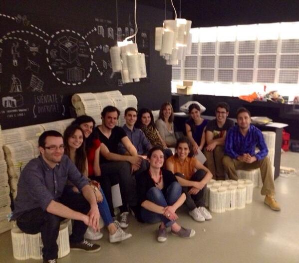 arquitect_viva's tweet photo. Ha terminado el Workshop de Anupama Kundoo en el @museoico
¡Gran trabajo en equipo! #thearchitectispresent http://t.co/Dm5b4Q2nIr
