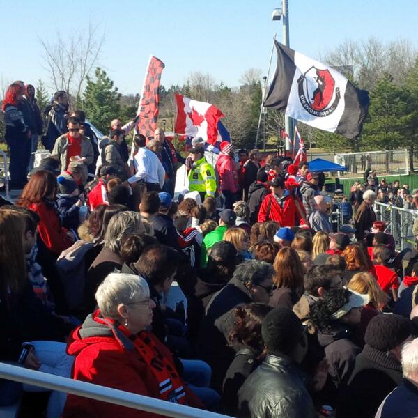 Winnie270's tweet image. The supporters were loud! @BytownBoysSC @StonyMondayRiot @furyultras #offc #nasl
