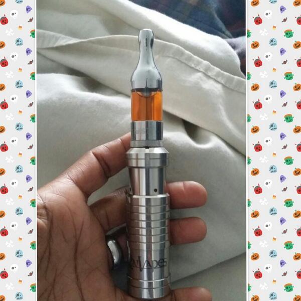 msorlando38's tweet image. Playing around with tanks today so I decided to go with a #protank with fresh coils.  Gud vape!