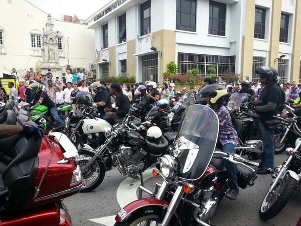 View image on Twitter