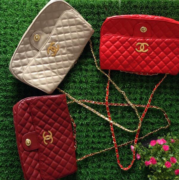 fxolshop's tweet photo. Ready !!! Chanel Maxi Gold creme, maroon, red cuma 65RB !!! Best seller and must have item 😍 http://t.co/tTCOEtTgR6