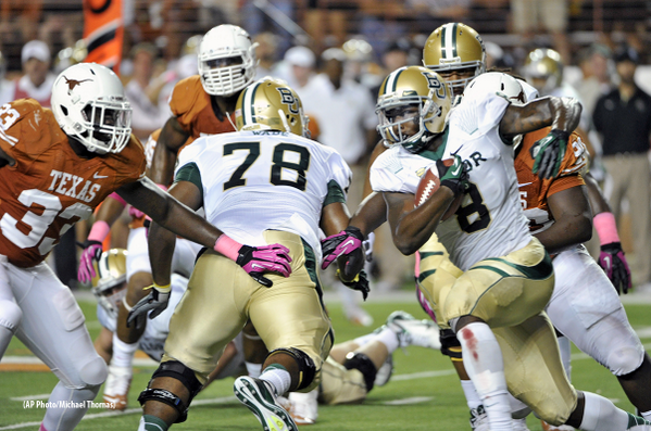 Several months later, LB Steve Edmond (#33) says he's still mad about Texas' loss to Baylor es.pn/1iAujay