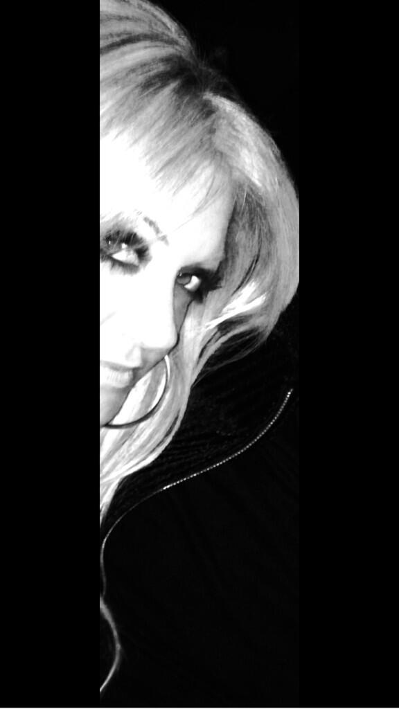 JackieJacque2's tweet photo. "Silence is better than bull shit" http://t.co/qJPoQTyiUQ