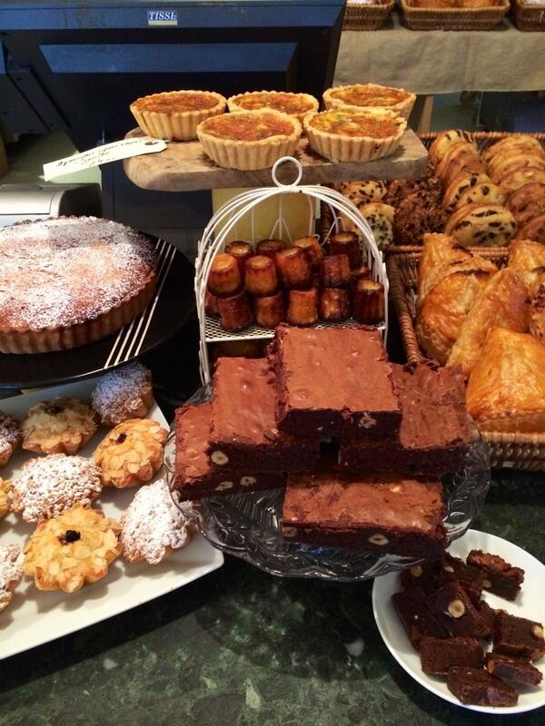 Amedei brownies, canelé, financier, asparagus quiche... all freshly baked <a href="/KingsFineFood/">King's Fine Food</a> #ClaphamCommon #amedei