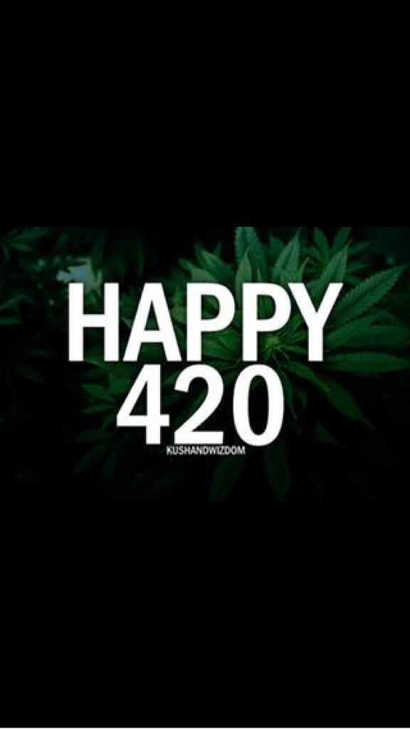 KaNickPurple's tweet photo. 🍁🍁🍁👻👻👻 http://t.co/BILvUYHgRw