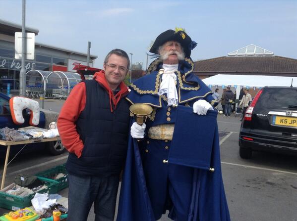 TescoFiley's tweet image. #filey town cryer &amp;amp; @TescoFiley manager at today's charity Car boot. Come down and have a look. #easterfun