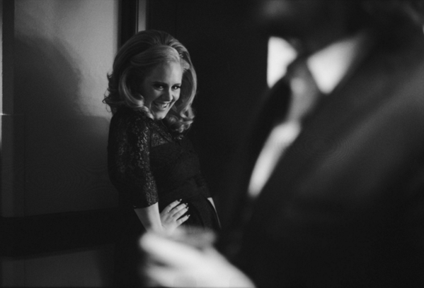 adeleworldwide's tweet photo. Photo by Allister Ann #4 http://t.co/e5uxQP1SVr