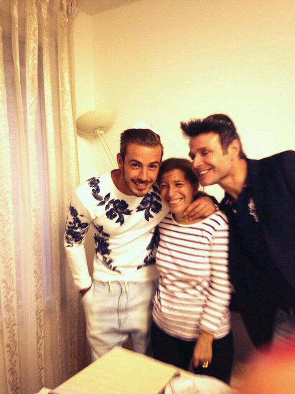 Linda_anges6off's tweet photo. Avec @Julien_Bert  ♥ #lesanges6 http://t.co/UcvIelXgs4