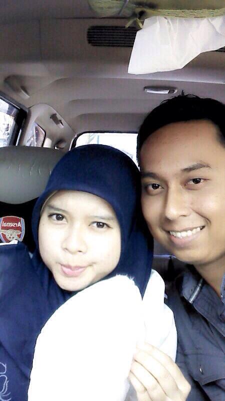 maapin berbie bajak2 twitternya udin..abisan ngomel2 muluu thyanknya nih.. alopyuuu pull..😘😘