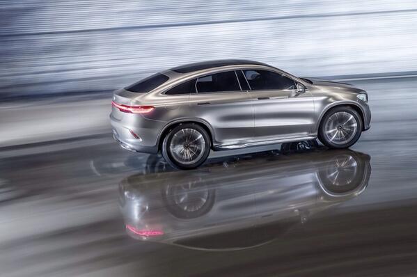 MercedesBenzUSA's tweet photo. We pioneered the four-door coupe and raised the bar for SUV performance, but we’ve never combined the two—until now. http://t.co/GFUDWFemGl