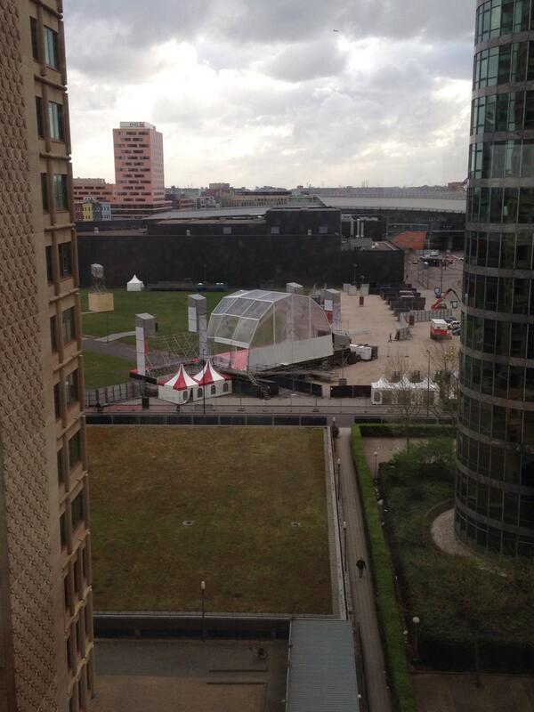 “<a href="/JaapdeGraaf/">Jaap de Graaf</a>: Ondertussen in Amsterdam.......
#pecaja ”