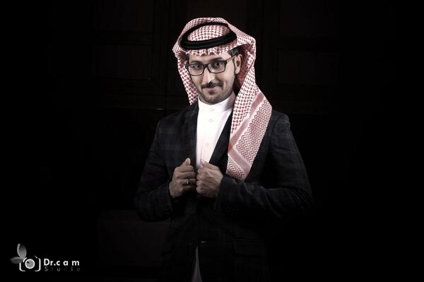 DrCamStudio's tweet photo. صوره من حفل زواح #عمر_عبود لاأحمد الكاف http://t.co/YBRH2Qd8cJ