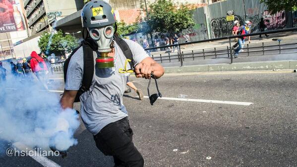 NateraArely's tweet photo. “@nakamartinez: #Chacao Candelita que me mandas...candelita que te devuelvo http://t.co/slrfR4HUdo”