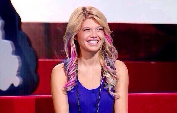 TopFBVids's tweet photo. And the "Most Annoying Laugh On Television" Award goes to... http://t.co/S405ekQy61