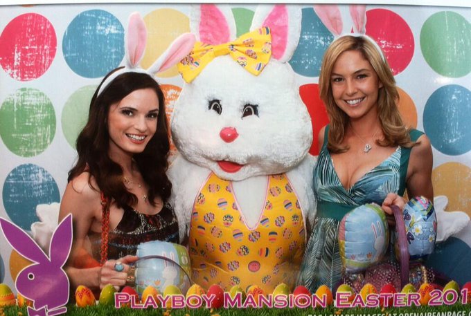 Happy Easter from the @Playboy Mansion! Hope you all had a wonderful day with family and friends :) http://t<a class="tags" href="/tag/playboy">@playboy</a><a href="/tag/laborday"class="tags"><span>#laborday</span></a><a href="/tag/cynicbrand"class="tags"><span>#cynicbrand</span></a>