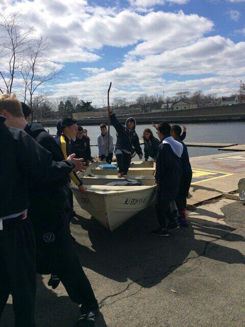 chelsss_08's tweet image. “@tupapisanti_: #reasonsimgod #mydisciples http://t.co/WLj0aiMrnv” photo creds to me 😁