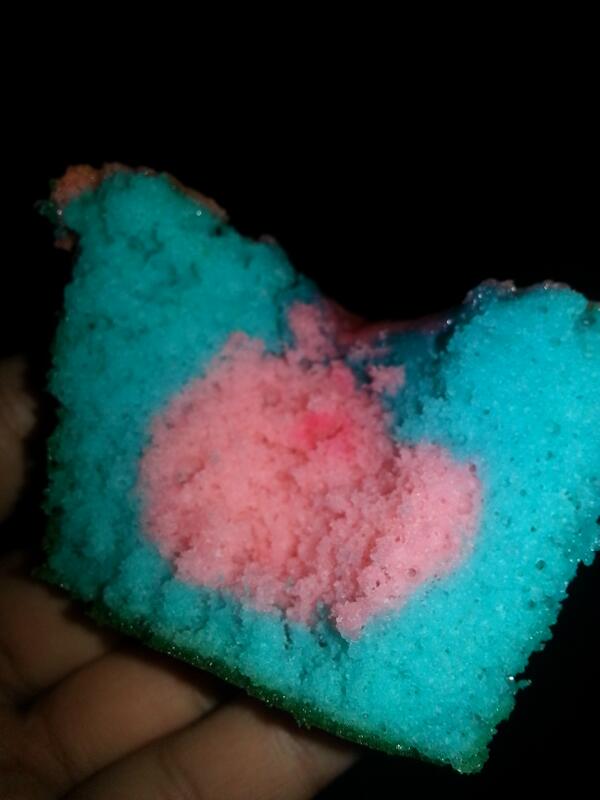 Rin_Chick's tweet image. Made Easter cupcakes:)