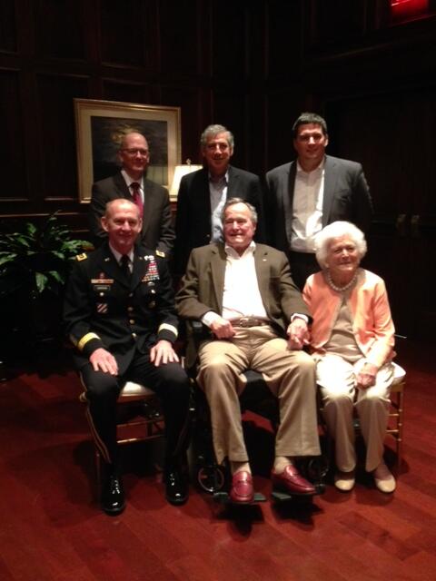 JoeTrippi's tweet photo. Our panel at #Bush25 @JSCarpenter, @JoeTrippi, @Macon44 &amp; General Edward Cardon w/@GeorgeHWBush &amp; Barbara http://t.co/vMfVdnly5p