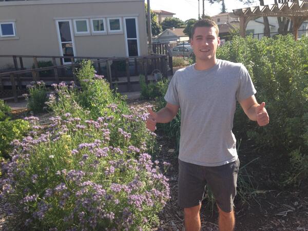 chris hnatiuk tweet media