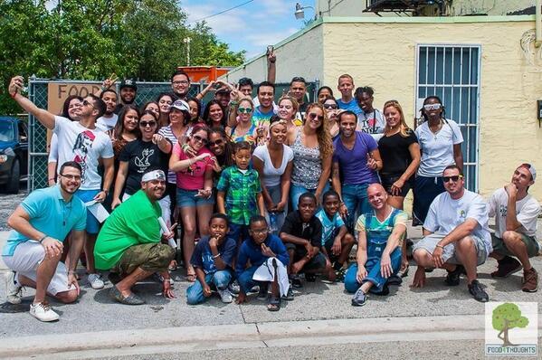 Food4_Thoughts's tweet photo. @LadyCasa305 Thanks 4 the support today! Met German &amp;we def looking forward to working together w/ @PlurWarriors soon http://t.co/vZoBTLScDX