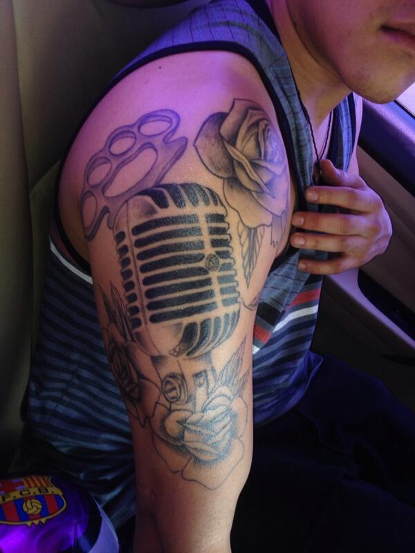 _MITW's tweet photo. Tatuaje by punzon primera sesión. http://t.co/TLtsLJJB49