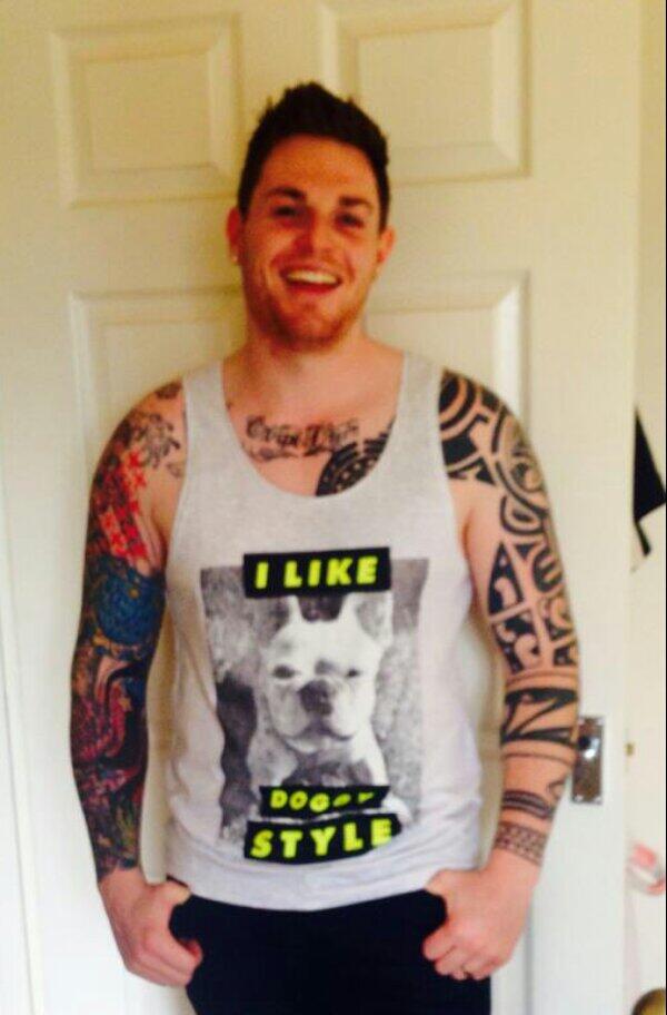 joshjonarjones's tweet photo. Doggy style http://t.co/rUuhBVwRxs