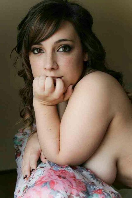 Watch Jemma Suicide's leaked NSFW photo on TwXstars