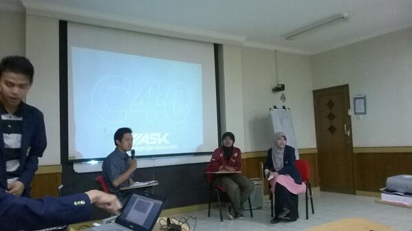 donnyfajarr's tweet image. Saat ini sedang berlangsung Talk Show dan Sosialisasi @sol_unpad 7. Nuhun ya panitia :) #SOL7