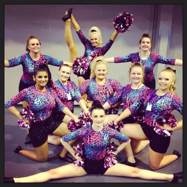 elitestorm01's tweet photo. “@nicolepclarke: tempest girls were amazing, can't wait to see it when they've had more than 7 hours of practise! 👑🎀 http://t.co/Fbdn9RsvtF”
