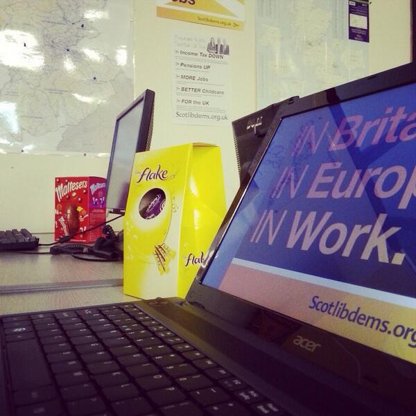 scotlibdems's tweet image. Pleased to report that the Easter bunny managed to find #scotlibdem towers over the weekend #campaignfuel