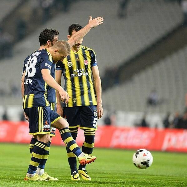 Fenerbahçeli olmanın gururunu ve onurunu yaşıyoruz. change.org/adaletefeneryak 'a imza atarak #adaletefeneryak'ıyoruz!