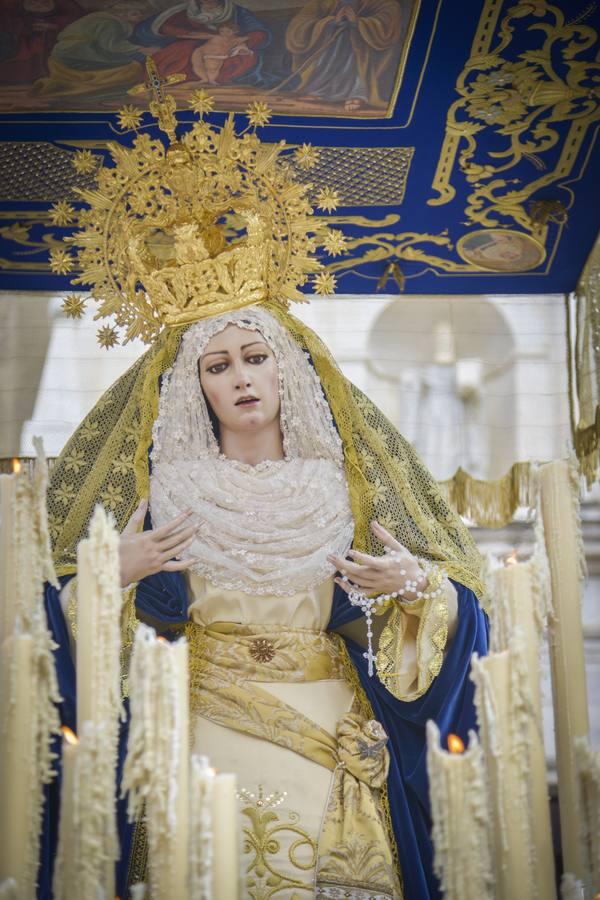 ResucitadoBadaj's tweet photo. Ntra Sra de la Aurora Domingo de Resurrección 2014 http://t.co/Pzhm8H2aJq