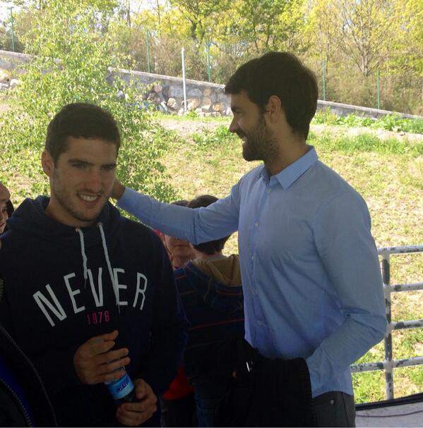 Xabi Prieto kapitaina eta Joseba Zaldua finala ikusten #RealSociedad