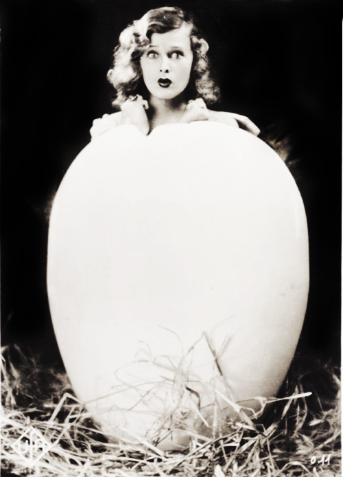TheDrawing_Room's tweet photo. Happy #easterweekend. There is no #lifedrawing @Sparrowhawkpub tonight. #bankholidaymonday #dayoff Please RT xx http://t.co/zFdhlEpMfj