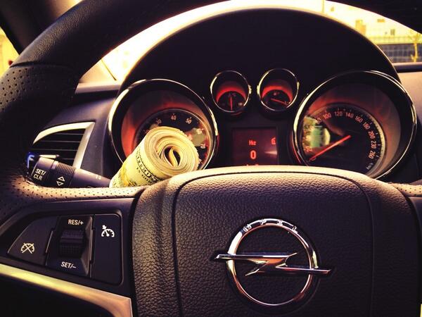 AkGuLErDaL's tweet image. Hayat bu güzelim ;) #ModifyTeam