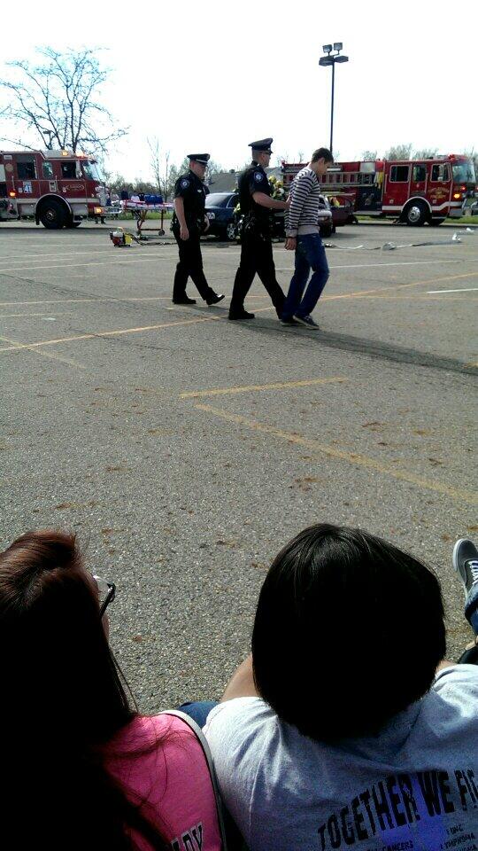 a_hills16's tweet image. Free my boy @DruryTweets #freedylan