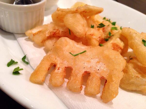 seiryuhan's tweet photo. ですねー！ようやくありつけました(^^) “@_kochou: 美味しそう！ 今が旬ですもんね。 “@seiryuhan: 旬のフリット。筍うまし♪ http://t.co/RqRmSzhWVA””