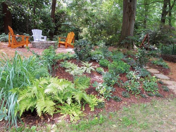DecaturGardenTr's tweet image. Dream garden no. 3 infuses year-round color with annual, perennial and vegetable plants. Sponsored by @GardenHoodATL
