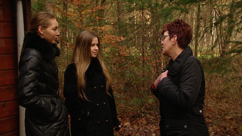 Rtl 5 On Twitter Jeroens Moeder Is Boos Op Vriendinnen Mariana En Anhelina From Russia With Love Om 20 30 Uur Frwl Http T Co X88as6uoje