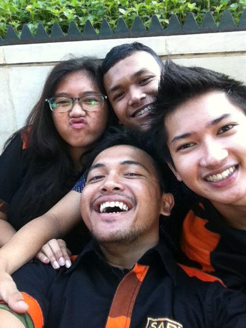 Selfie sebelum kegiatan (depan ki-ka= <a href="/kelvinsherrer/">Kelvin Akbar</a> @mahirdib, belakang ki-ka= @jasminetiaara <a href="/dhikaprames/">Andhika Prameswara</a>)