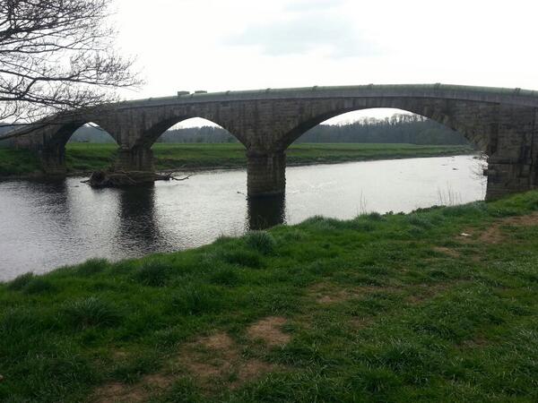 The pipe Bridge just before the short climb back into Hurst Green #sh