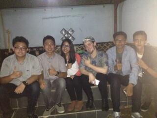 MacaroonsMusic's tweet photo. Macaroons with Bang Mustafa dari @DEBUonline:D http://t.co/LmcEcqrXCK